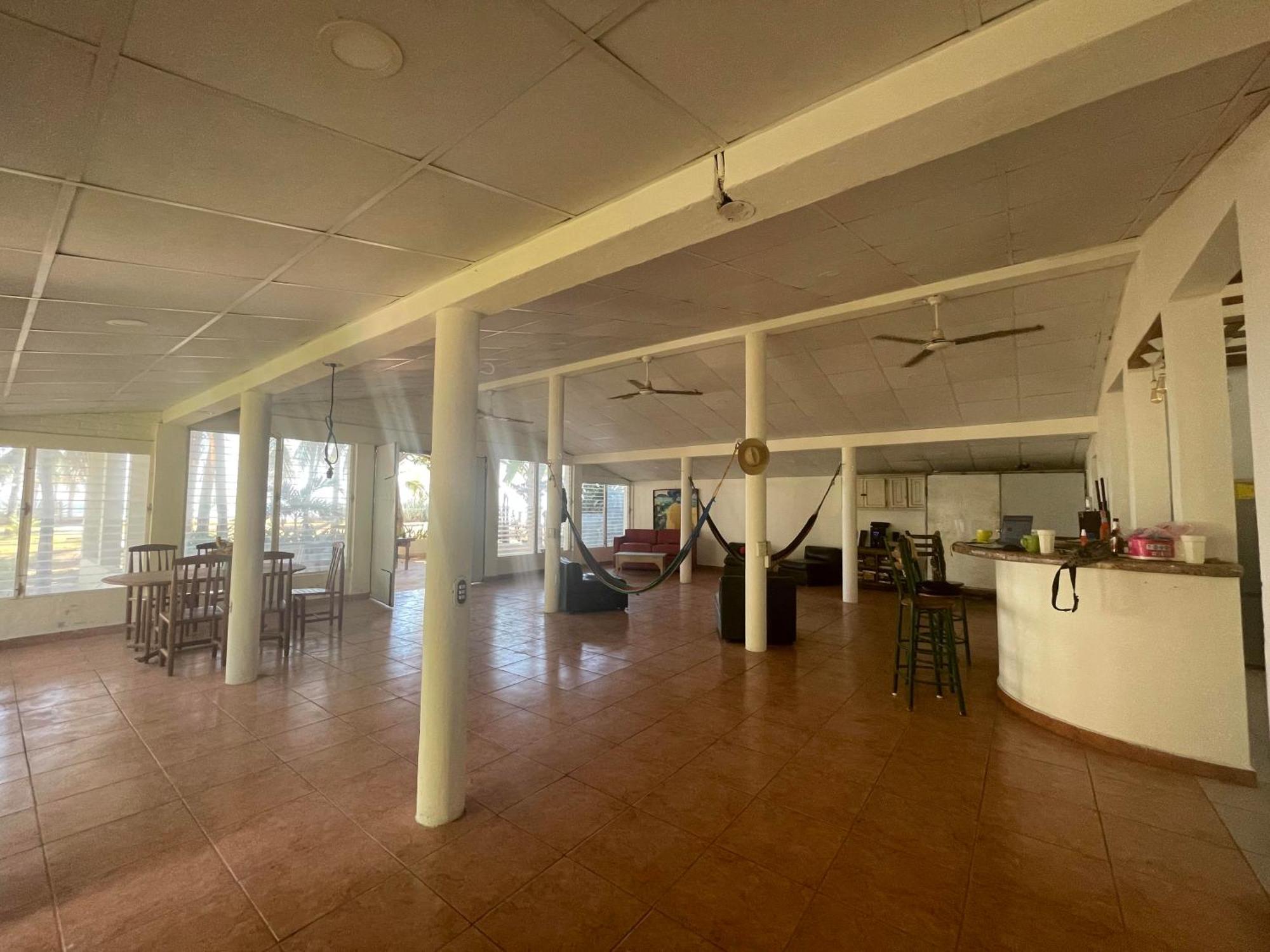 Sugarloaf Beach House & Surf Lodge Ель-Куко Екстер'єр фото